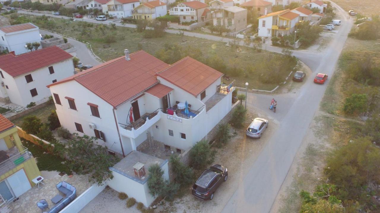 Ražanac Apartments Leon מראה חיצוני תמונה