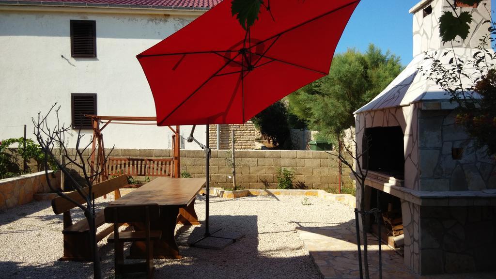 Ražanac Apartments Leon מראה חיצוני תמונה
