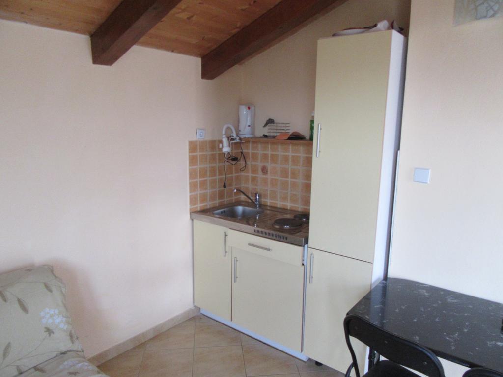 Ražanac Apartments Leon מראה חיצוני תמונה