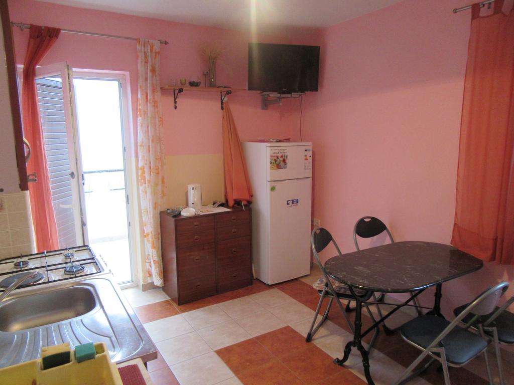 Ražanac Apartments Leon מראה חיצוני תמונה